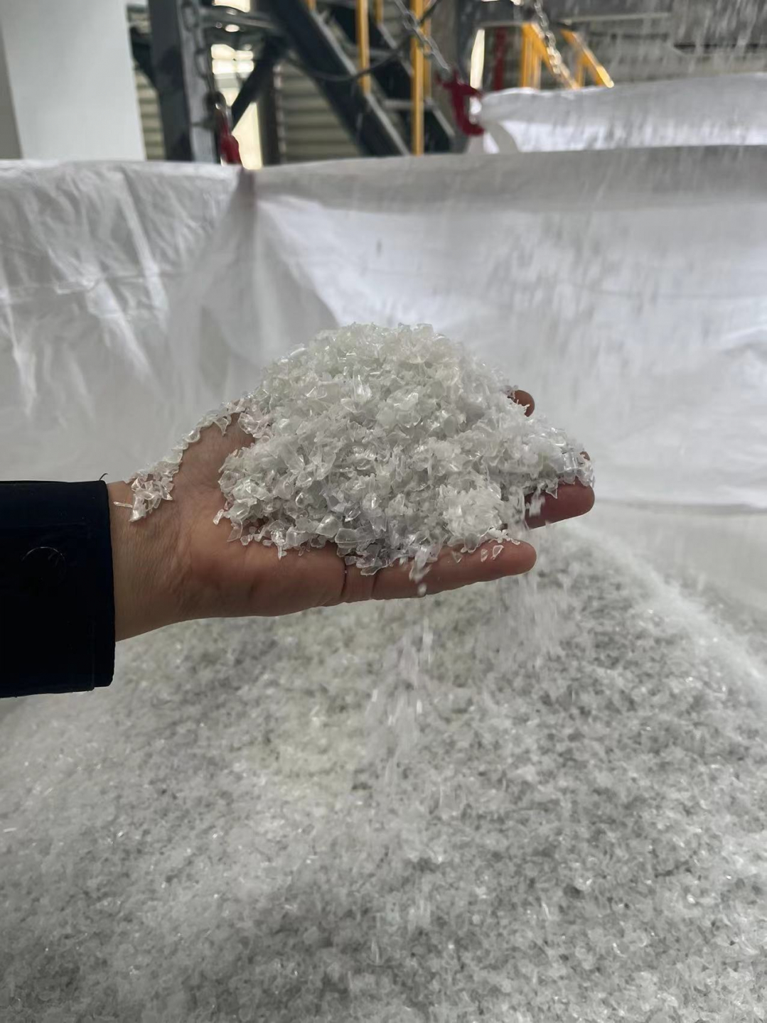 【重生之我在工厂当宝贝】废旧塑料瓶的独白：下次再kaiyun网页版见我已变了模样(图5)