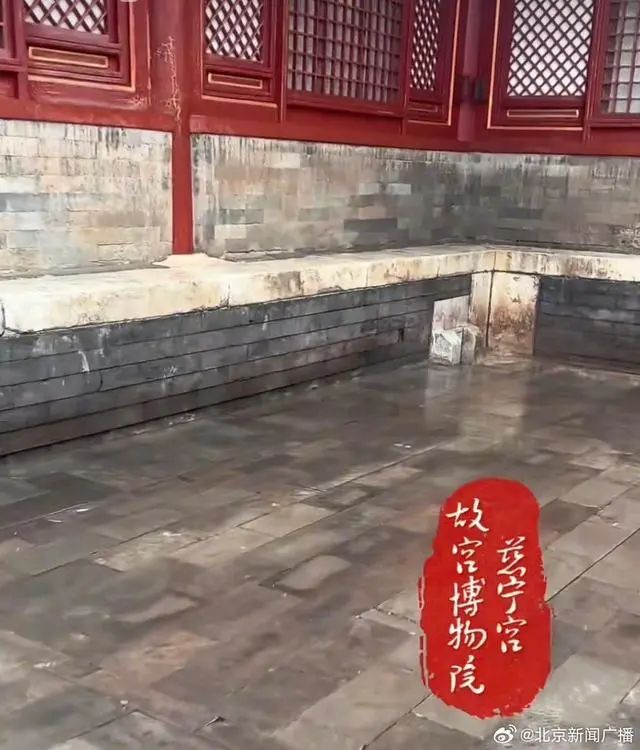 近50小时了雨还在下！卢沟桥坍塌？回应！600年不积水？故宫辟谣！这地2天下了2年的雨…为何雨量如此之大？专家解释(图11)