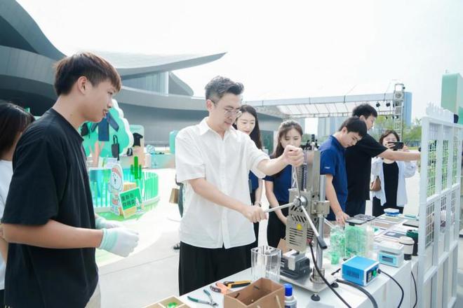 首站成都！华润饮料携手华润万象生活启动2024“怡宝宝贝重塑计划”(图5)