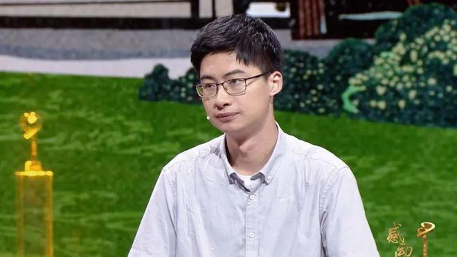 烂牌打出王炸！庞众望的演讲在全网火了白岩松的话有人信了(图10)