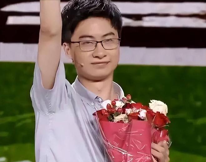 烂牌打出王炸！庞众望的演讲在全网火了白岩松的话有人信了(图13)