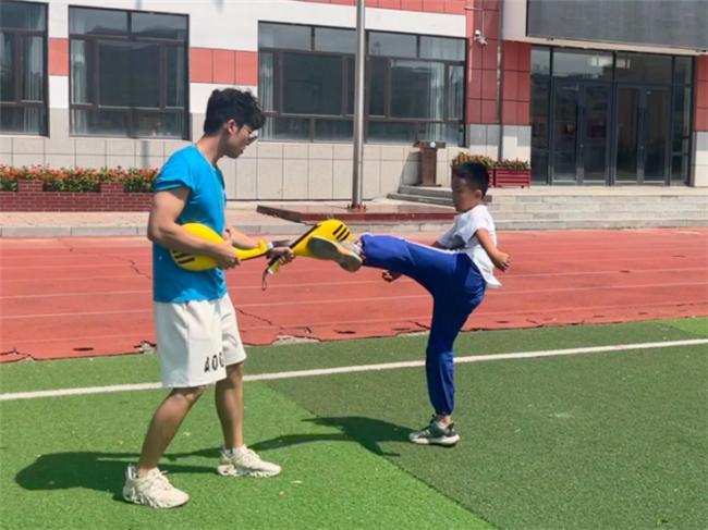 九年支教路一颗初“芯”：向草原为牧区写下最深情的“公益诗篇”(图5)