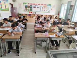 九年支教路一颗初“芯”：向草原为牧区写下最深情的“公益诗篇”(图1)