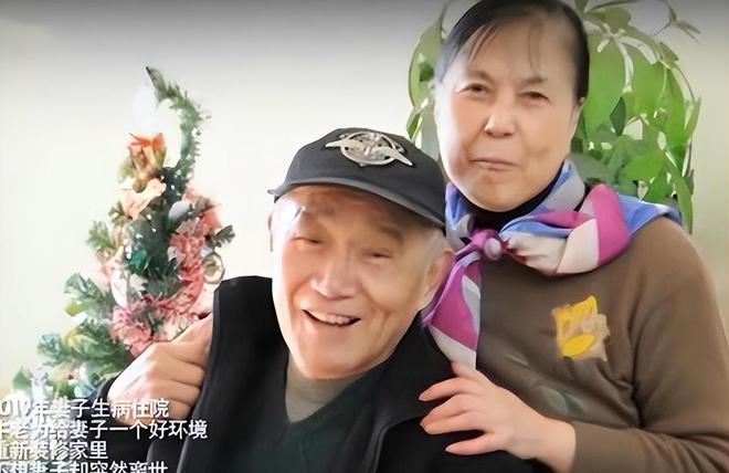 92岁牛犇仍独居养老院塑料瓶扣菜拖把当拐杖环境脏乱引热议(图9)