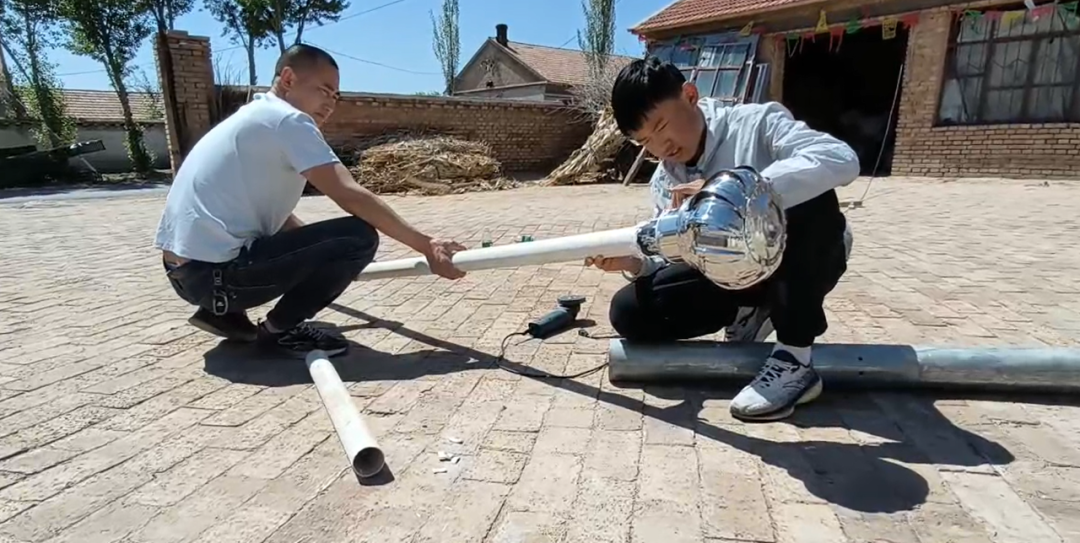 14岁的他发明“干旱地区树木自动浇水装置”斩获全球金奖！(图2)