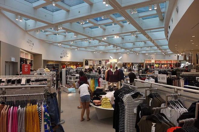 对这个100%聚酯纤维的世界绝望了！“塑料瓶材料”凭什么占领服装界？(图8)